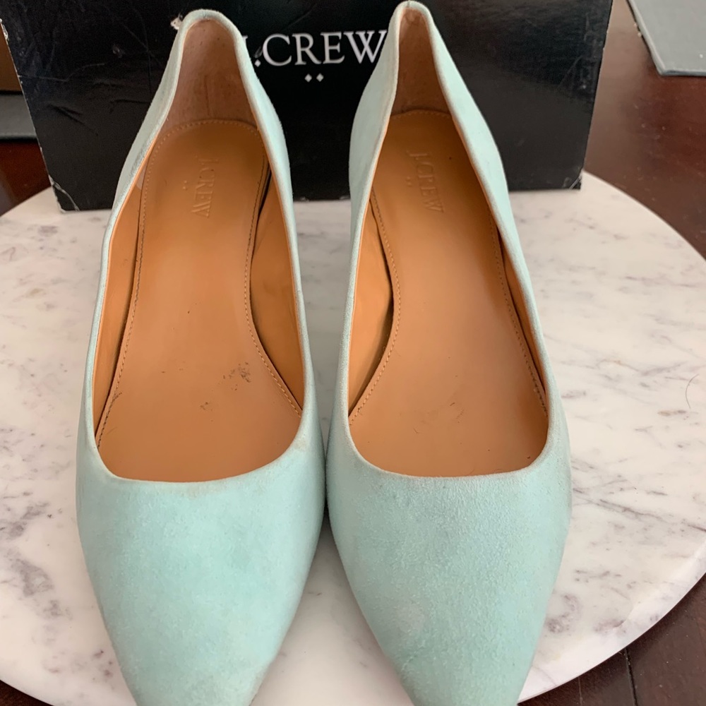 Gently used JCrew Suede Kitten Heels in Sea Mist!